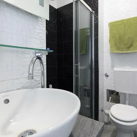 Newly Renovated, Large, Stunning Sea View, Minutes From Center And Sea Apartment *