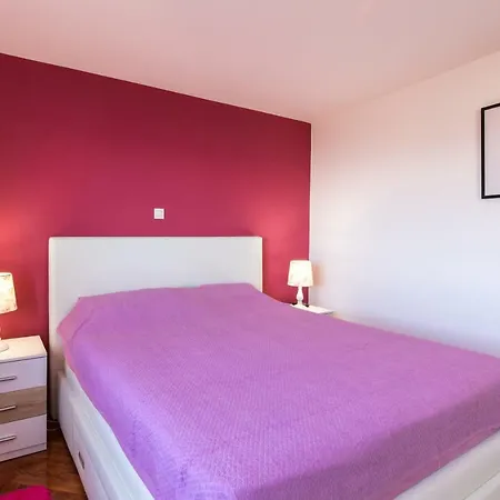 Newly Renovated, Large, Stunning Sea View, Minutes From Center And Sea *