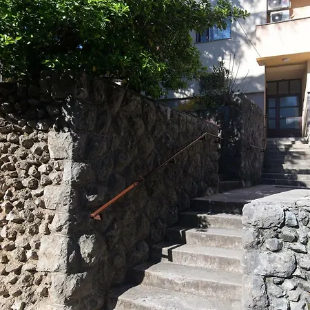 Newly Renovated, Large, Stunning Sea View, Minutes From Center And Sea Apartment *