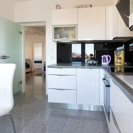 Newly Renovated, Large, Stunning Sea View, Minutes From Center And Sea